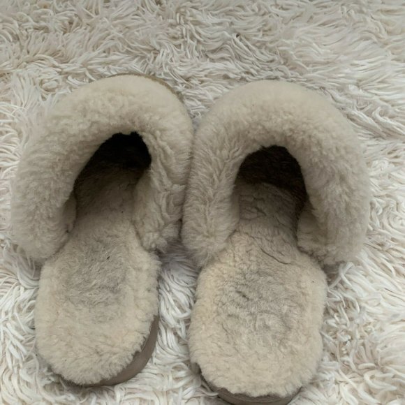 ugg Austria house indoor soft warm cozy slippers chestnut size 8 or 9 - Picture 8 of 8